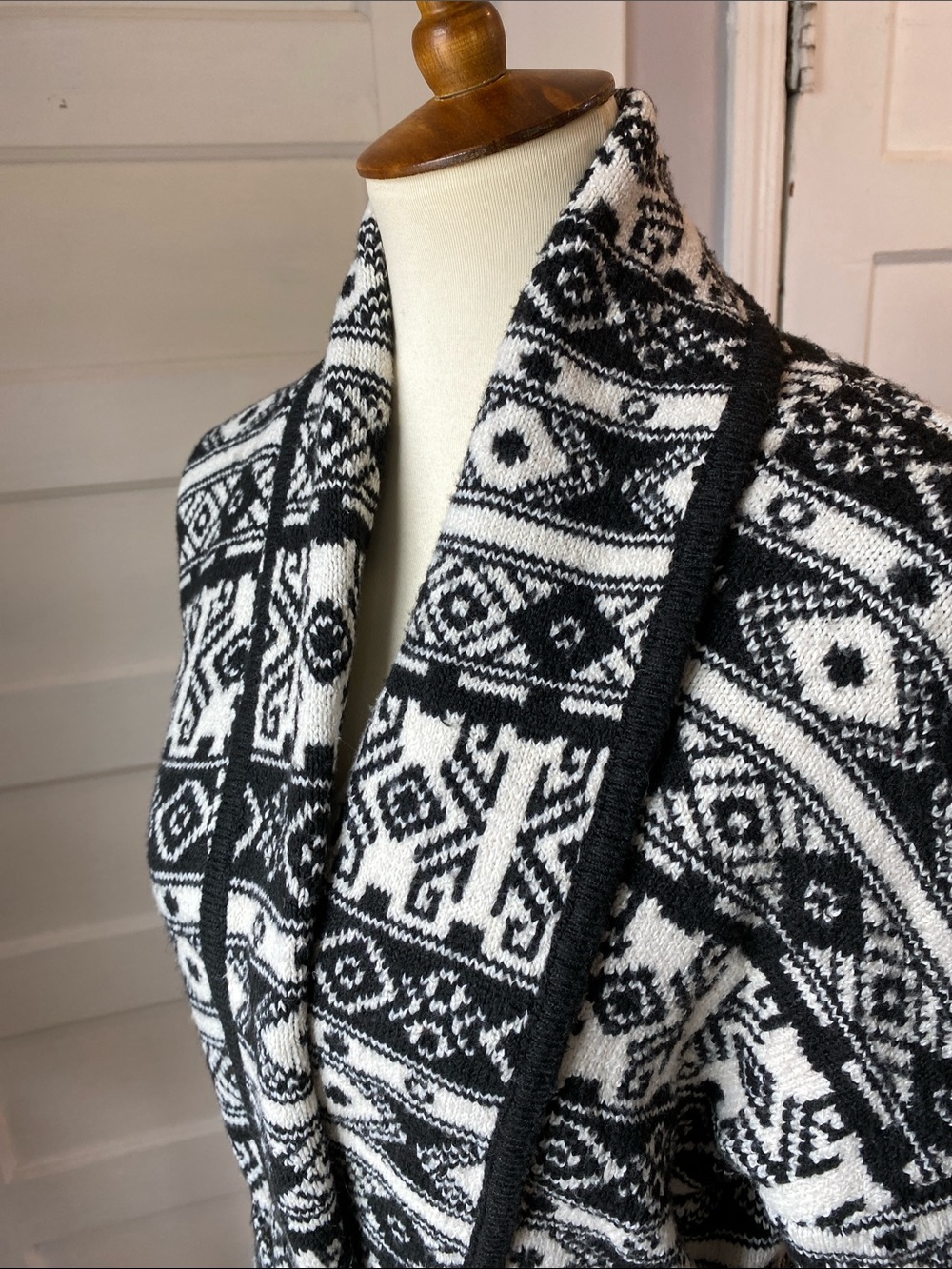 Rachel Zoe Aztec Print Belted Cardigan, Size S - Picture 10 of 13